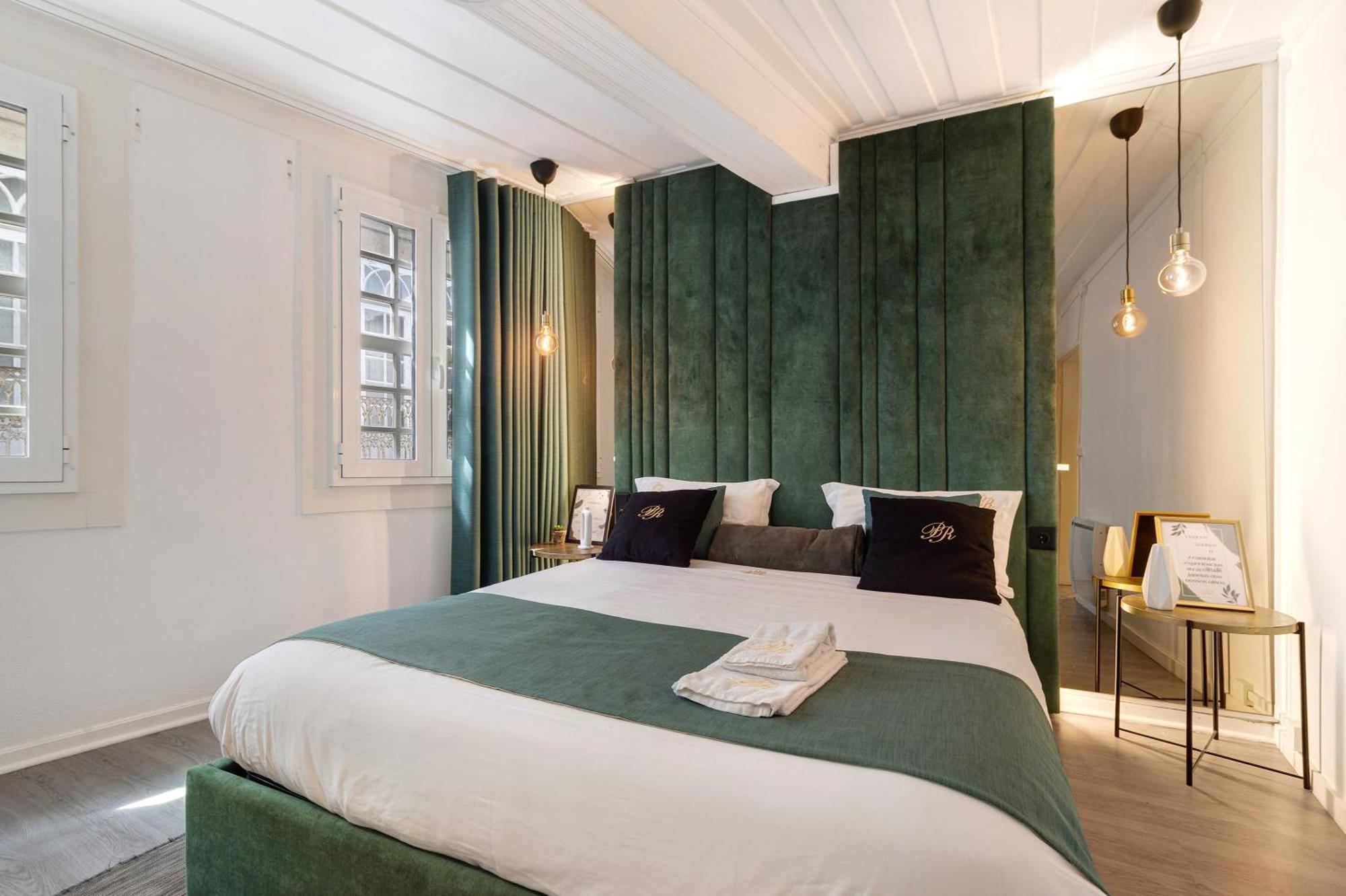 Prestigegoldresidence 1 - Old Town กิมาไรส์ ภายนอก รูปภาพ